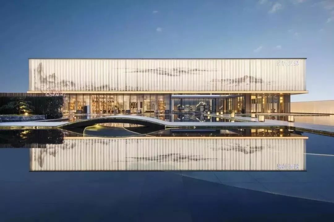 重慶保利堂悅展示區(qū)U型玻璃