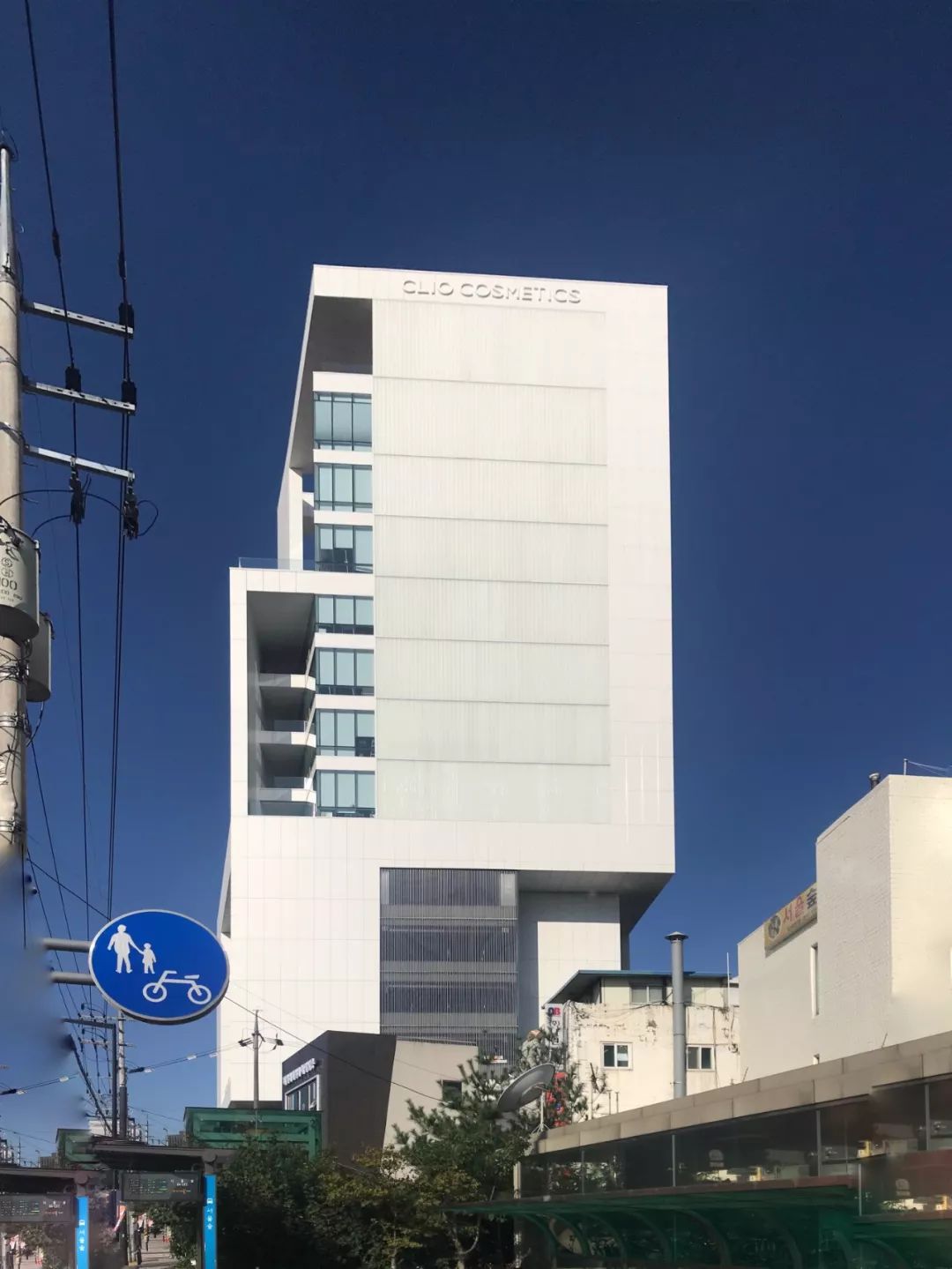 韓國(guó)Clio珂萊歐大廈U玻