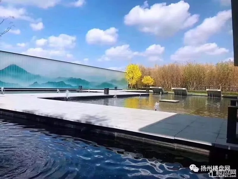 江蘇高郵萬(wàn)科翡翠雲臺(tái)U玻