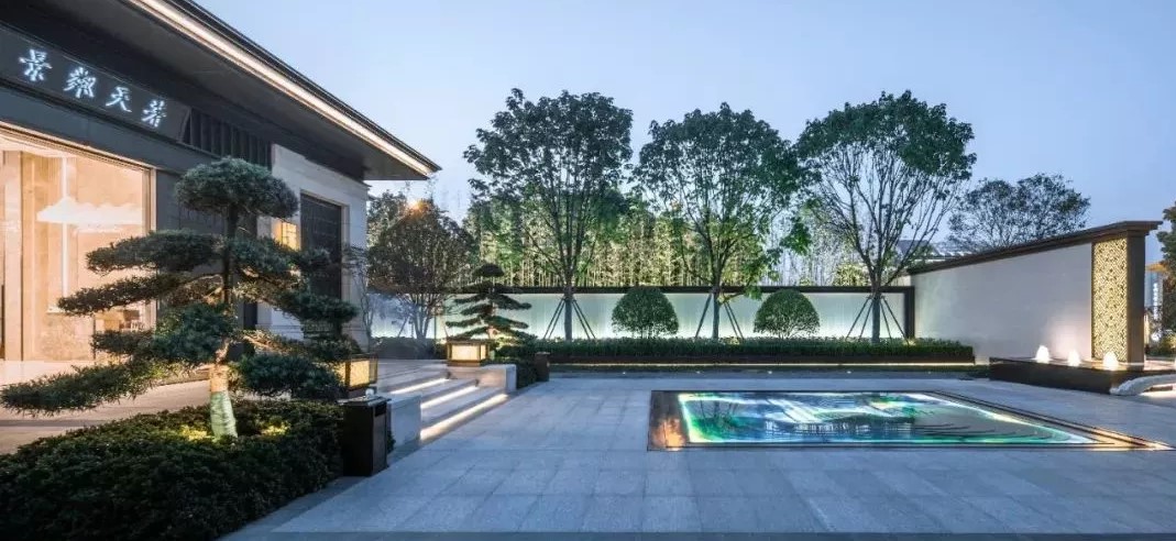  江蘇蘇州龍湖中銳景粼天著U型玻璃
